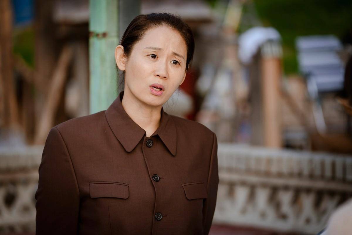 金善映,或许有些人对她的名字感到陌生,但只要一提《浪漫速成班》里的