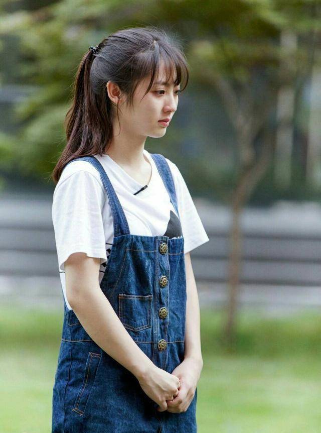 《亲爱的》杨紫被港媒赞甜心教主,邢菲吴倩也上榜,竟还有她!