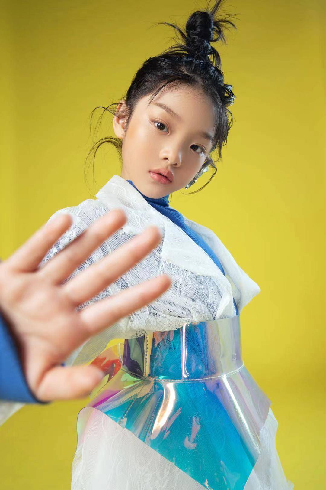 sz少儿时尚周暨第一秀场少儿超模大赛 代言人刘芯语 风采回顾_舞台