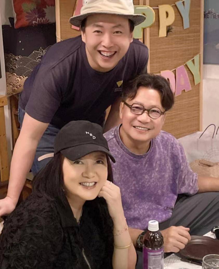 再婚20年未有生育无损之间感情_郑子诚_刘倩怡_妻子