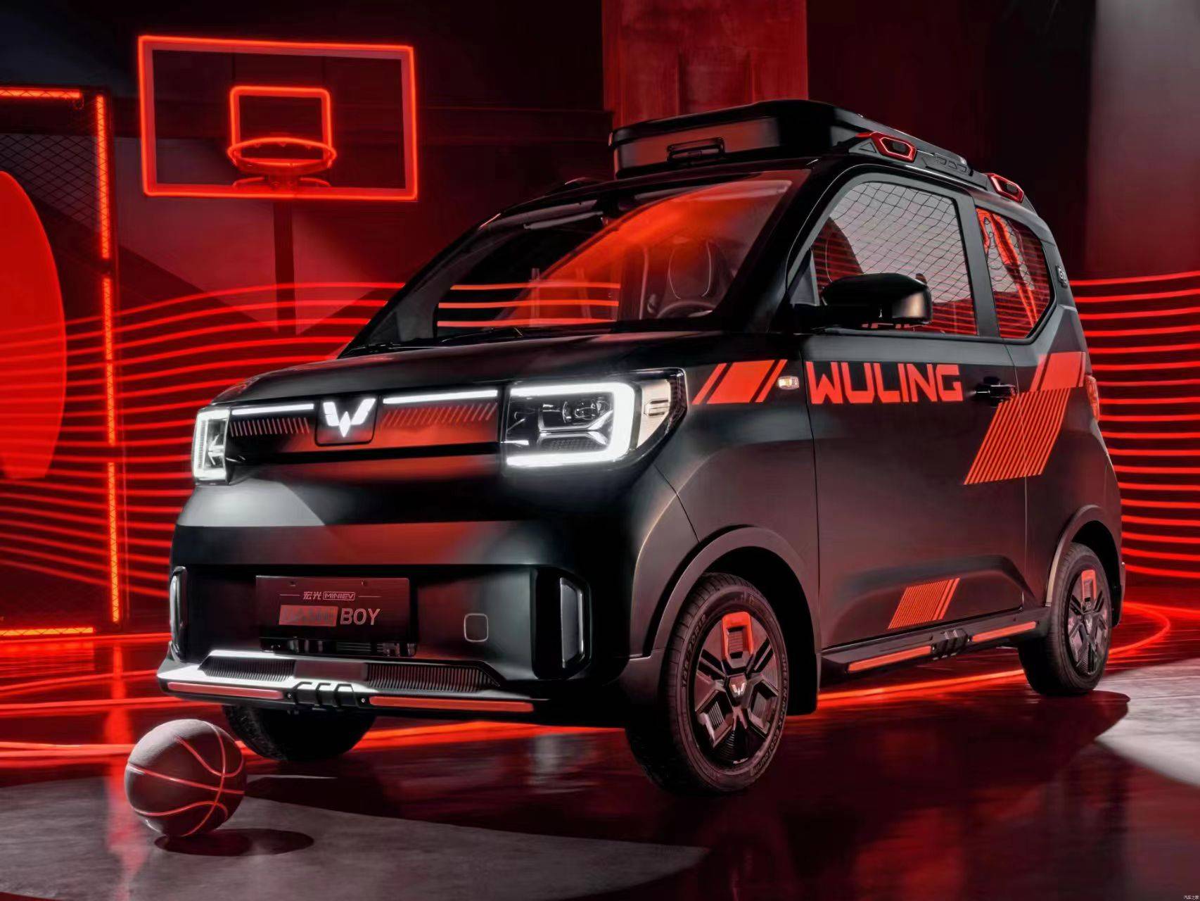 五菱宏光mini ev 家族直降1.3万元,全系售价2.