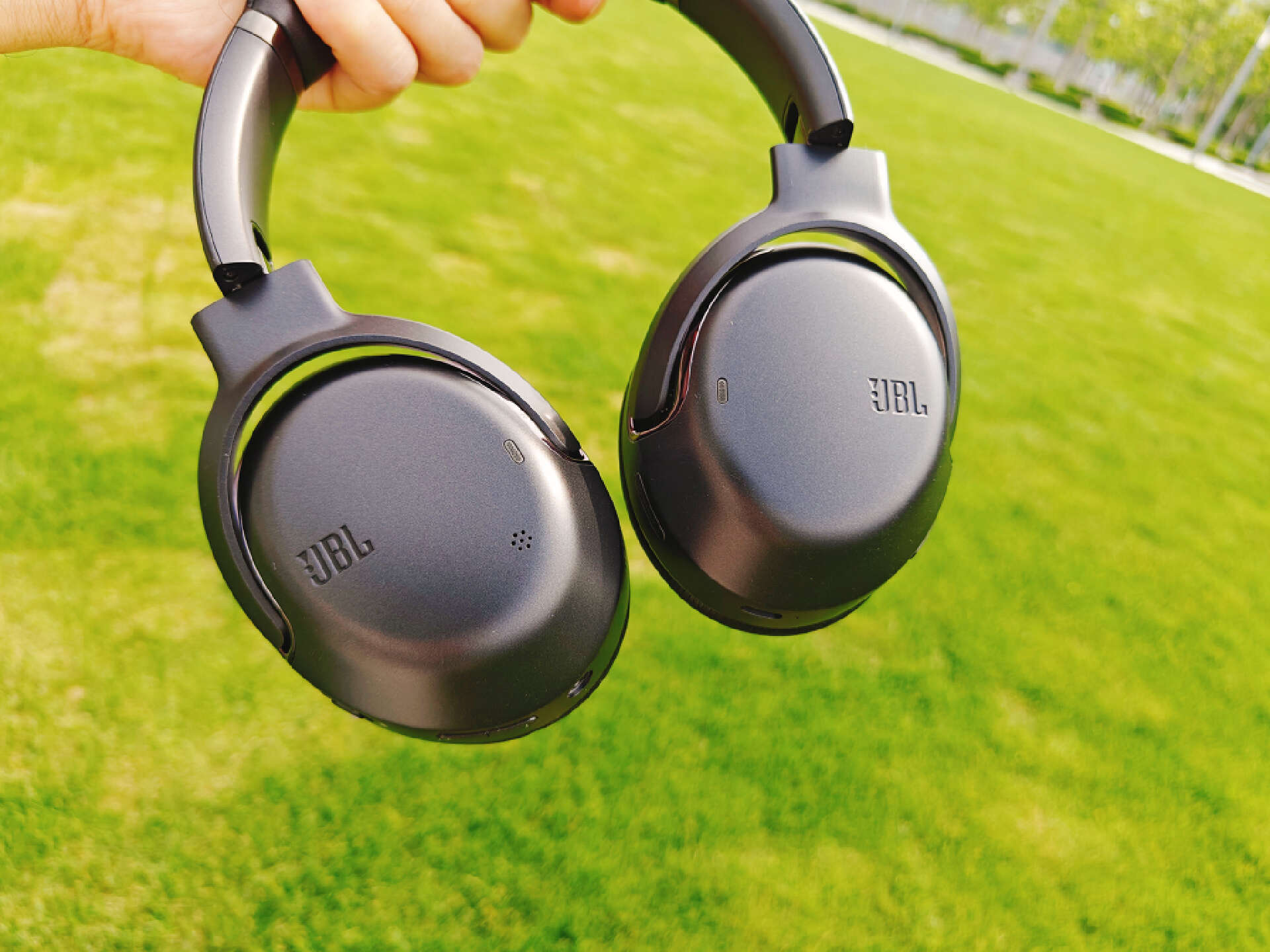 三维空间音频,jbl tour one m2头戴式降噪耳机,带你聆听新"静"界_音乐