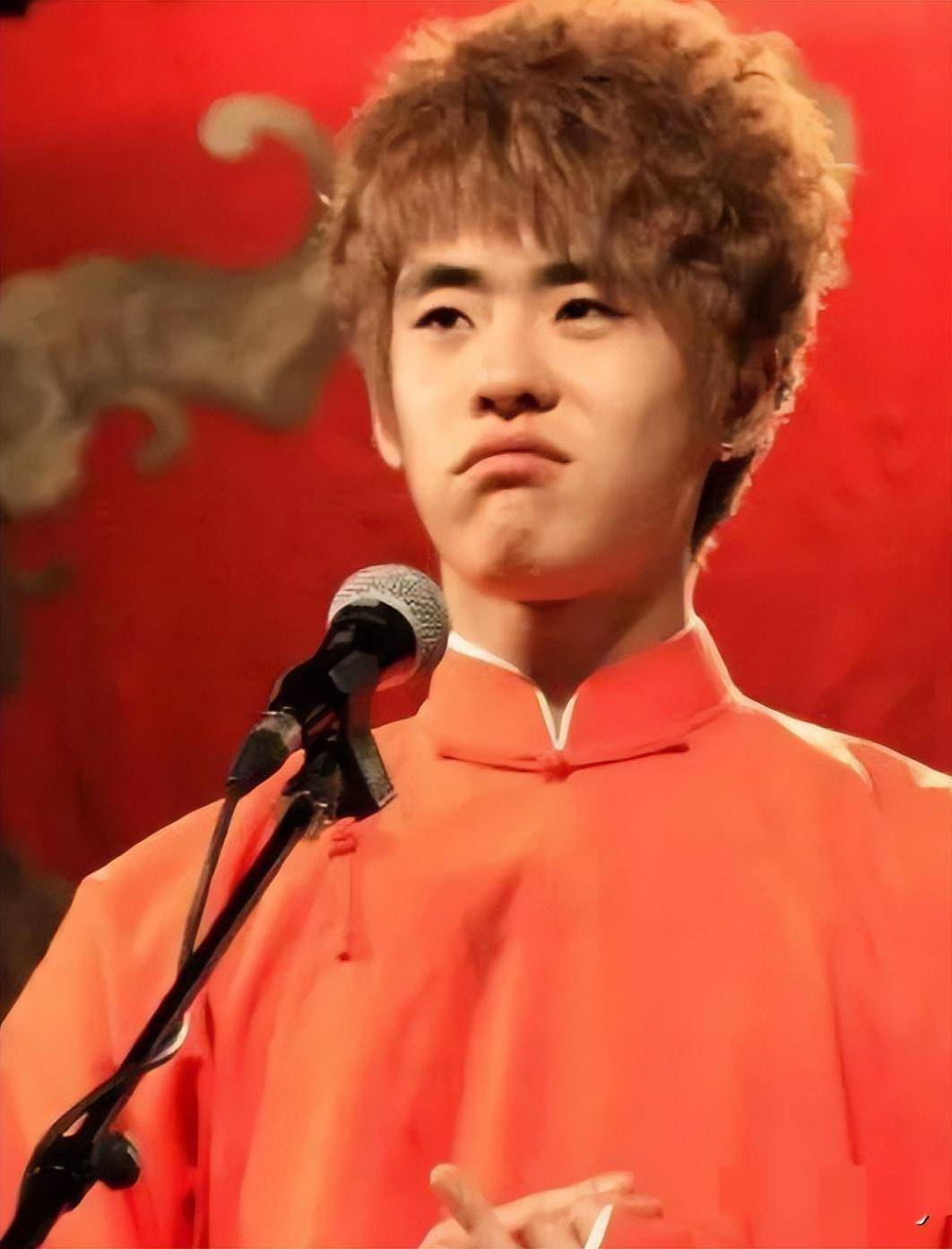 从相声界转战歌坛的张云雷,到底靠的是颜值还是实力?