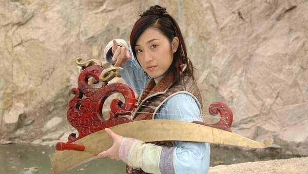 《小宝与康熙》七个绝世美人个个命运多折唯独她真嫁给了张卫健_朱茵
