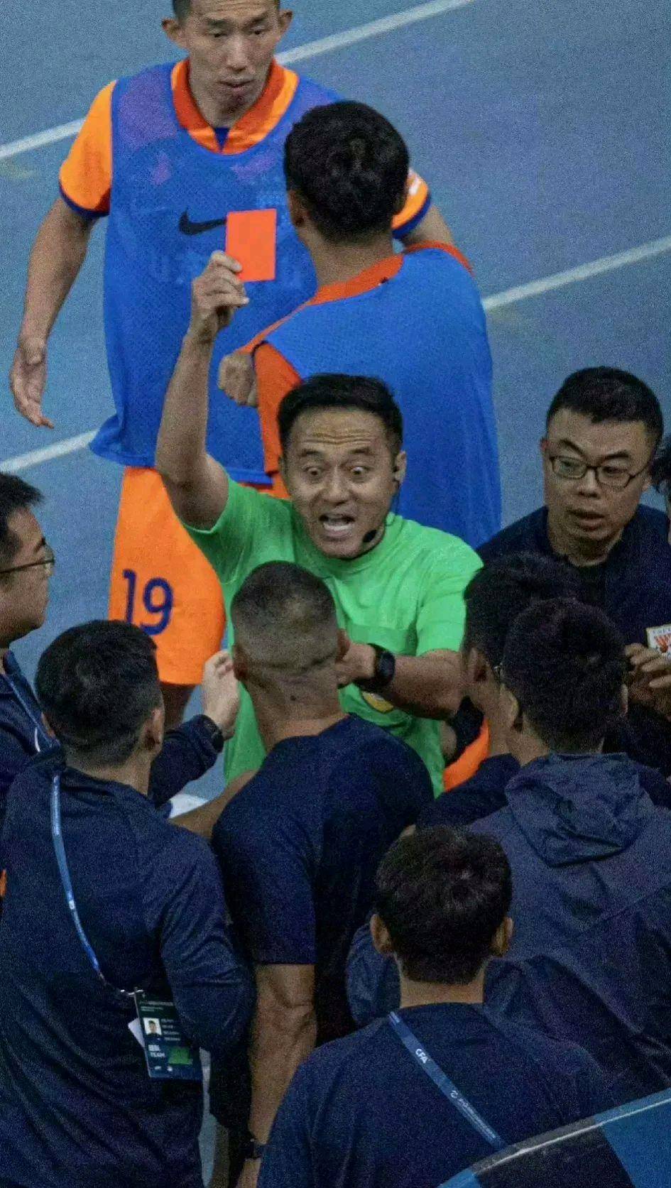 不能让中超联赛乱象抬头和蔓延