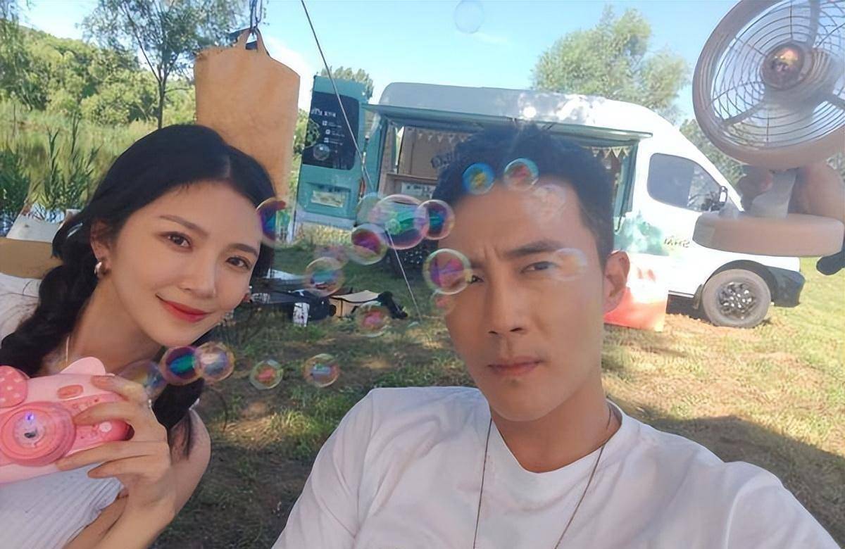 《追光哥哥》杜淳放话「不准女儿出去念书」,网友皱眉:大可不必_王灿