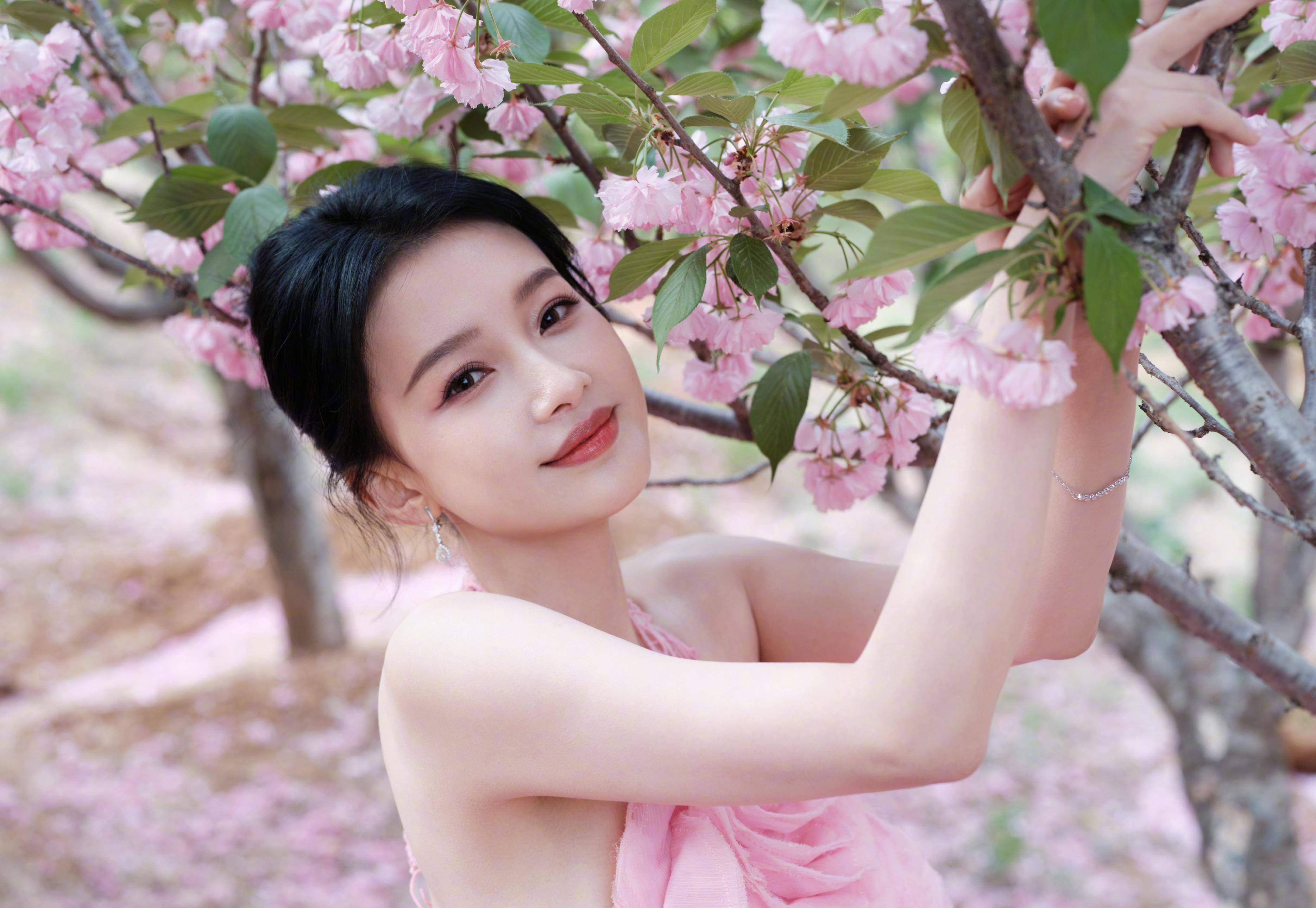 孙怡春花仙子造型_时尚_粉红色_花朵