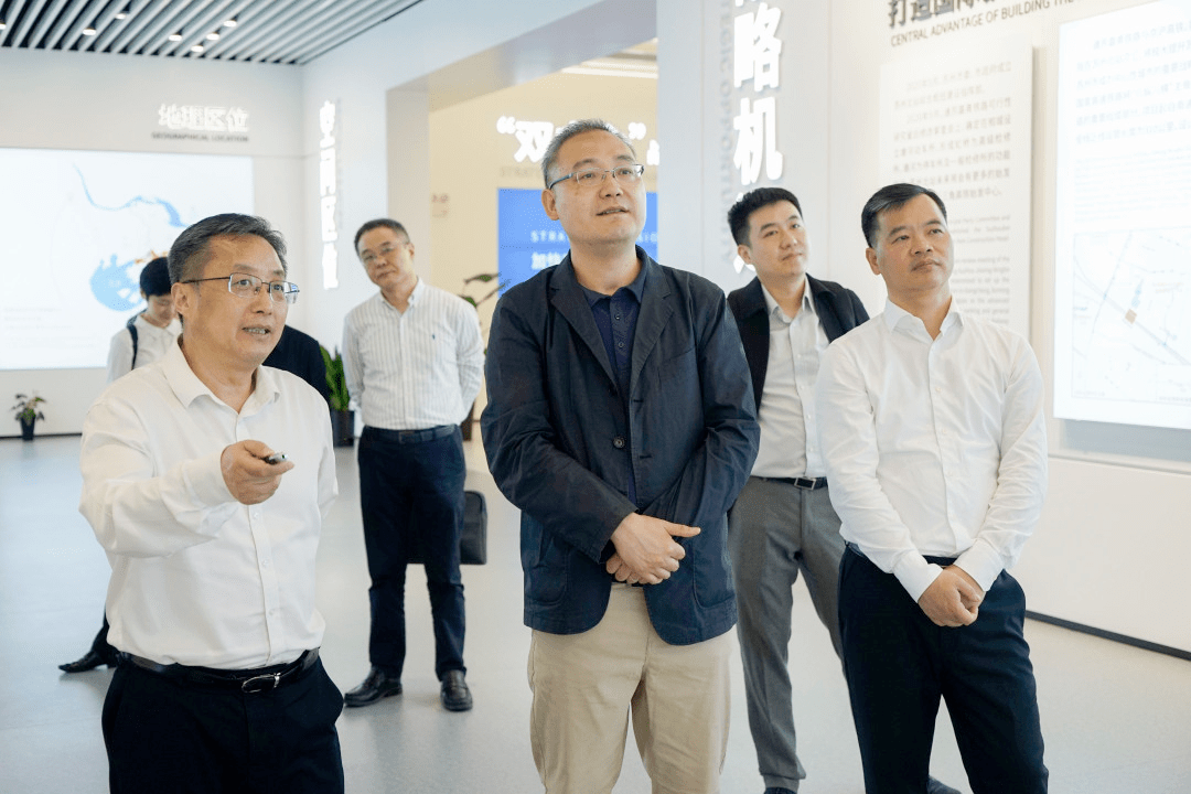 外交部亚洲司参赞张社平来相调研_相城_设计_建设