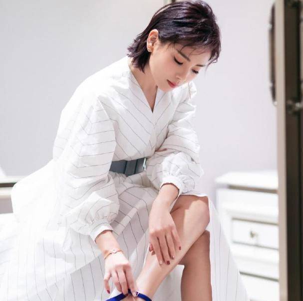 42岁刘涛晒健身照,身材婀娜宛如少女,网友:这是真实的吗?