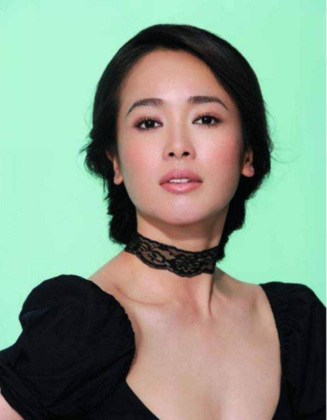 16岁被姜文看中,曾是体操冠军后成当红花旦,如今私生活混乱_左小青