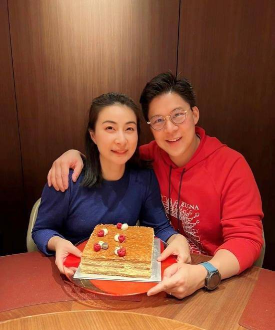 郭晶晶喊话霍启刚:家里的小事必须听我的,不用指教_因为_豪门_生活