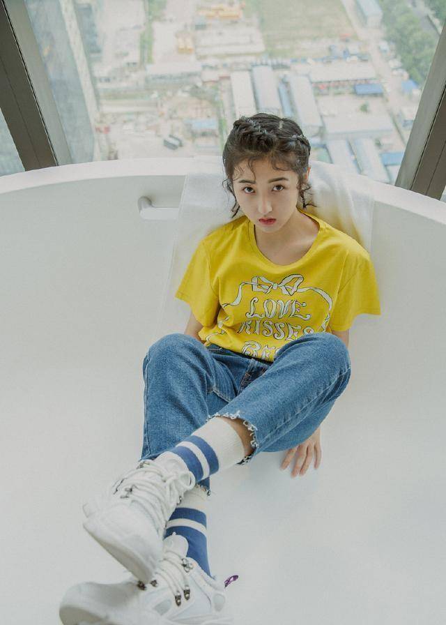 17岁张子枫厉害了!