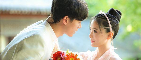 21岁欧阳娜娜《粉色樱与大眠王》热播中_刘德华_胭脂_礼物