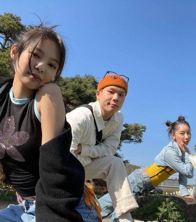 blackpink成员又陷争议,jennie违反防疫被骂,朴彩英晒