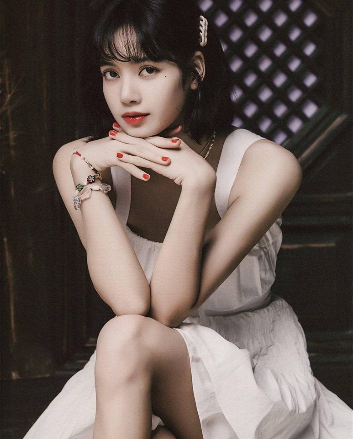 而lisa是blackpink的主要说唱歌手,所以我也相信lisa是一位高于平均