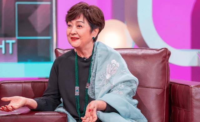 71岁甄珍出院首谈与82岁谢贤婚姻,自爆:两段婚姻都未经大脑_刘家昌