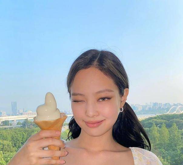 到底是怎么回事?_金智秀_lisa_变化