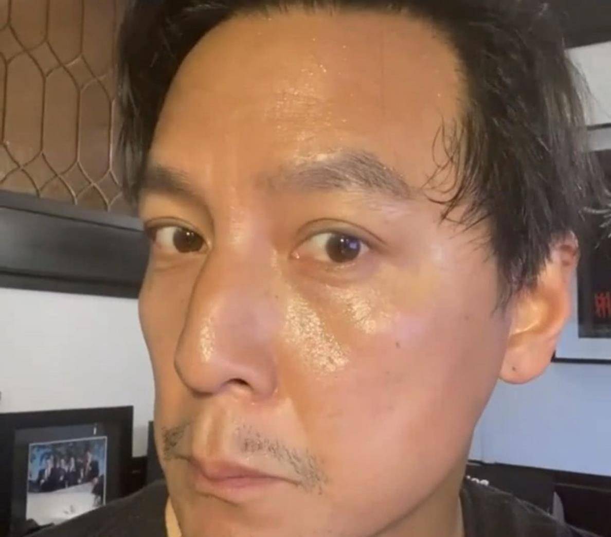 46岁吴彦祖颜值崩坏,眼袋下垂发际线堪忧,婚后甘为女儿变普通人_生活