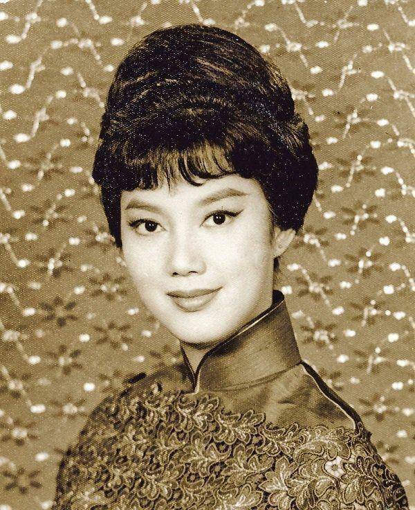 tvb黄金配角,出演了三位名气演员的妈妈,周星驰的最经典_角色_婆婆