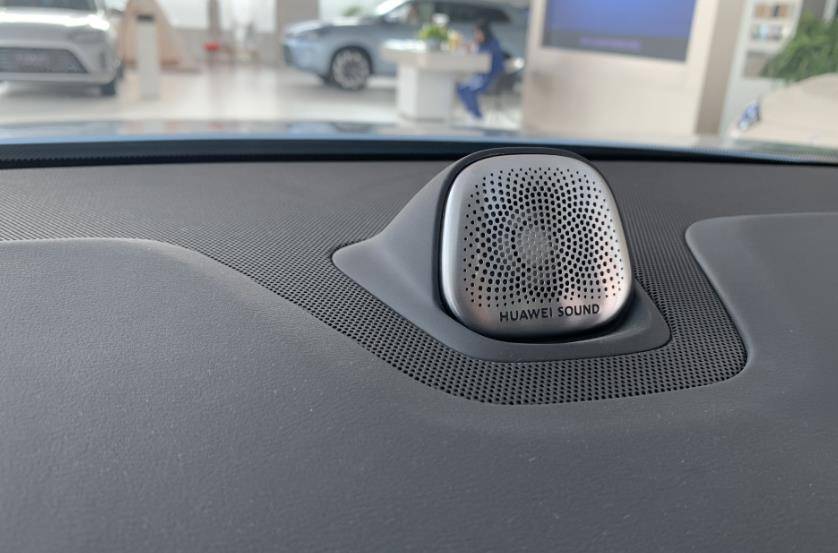 问界m5特色功能解读:huawei sound音响,品质理想,功能完善_搜狐汽车