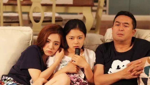 把关晓彤比下去了,新国民闺女身价7个亿,马上要爆红_张嘉译_张子枫