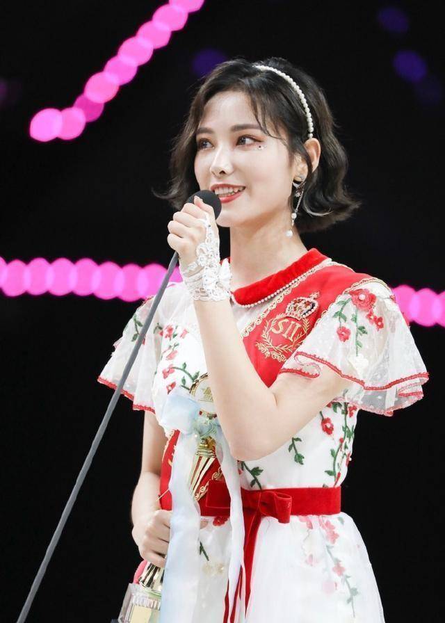 snh48年度总决选落幕,李艺彤第一实至名归,黄婷婷遗憾第二_冯薪朵