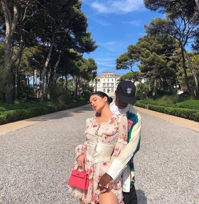 斯科特_凯莉·詹娜_卡戴珊