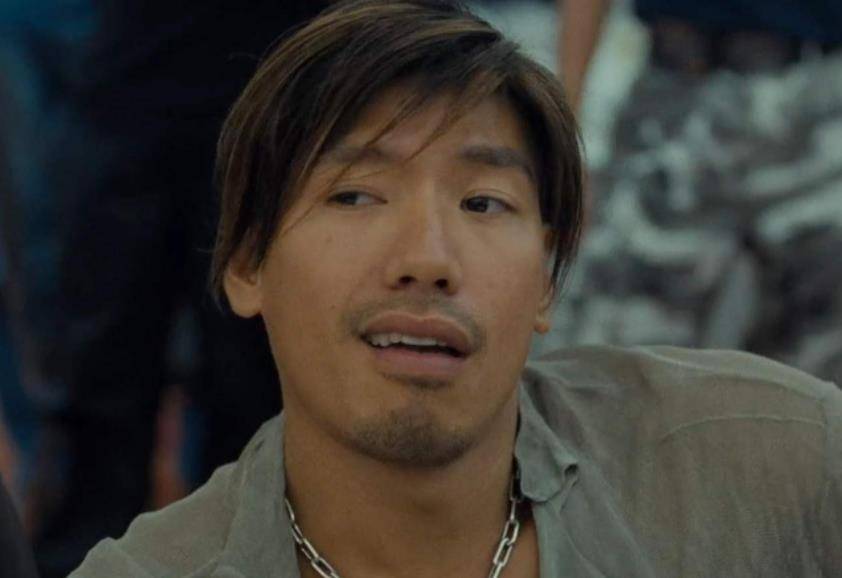 乌鸦哥也老了,当年古惑仔气质犹在,但花白头发在诉说:回不来了_张耀扬