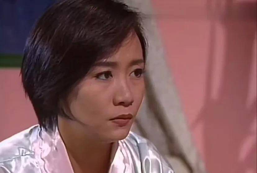 播出26年,13位演员境况差距大_邓萃雯_电视剧_商天娥