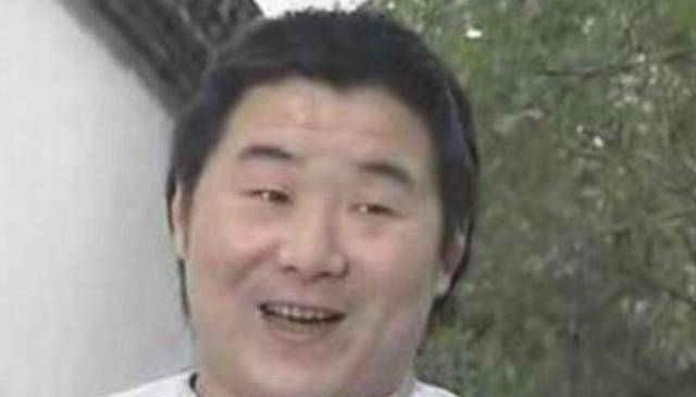 姚二嘎相信很多老一辈的人都认识,作为陈佩斯唯一的徒