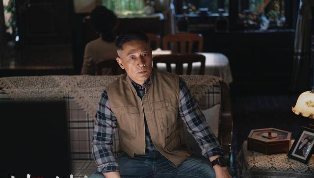 一位主持过旋转舞台,一位主持过档案_石凉_马尚_马骏海