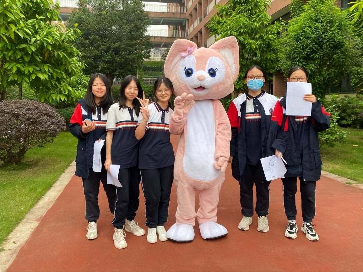 心向阳光 与爱同行——重庆两江新区西大附中星辰学校_心理_活动_教育