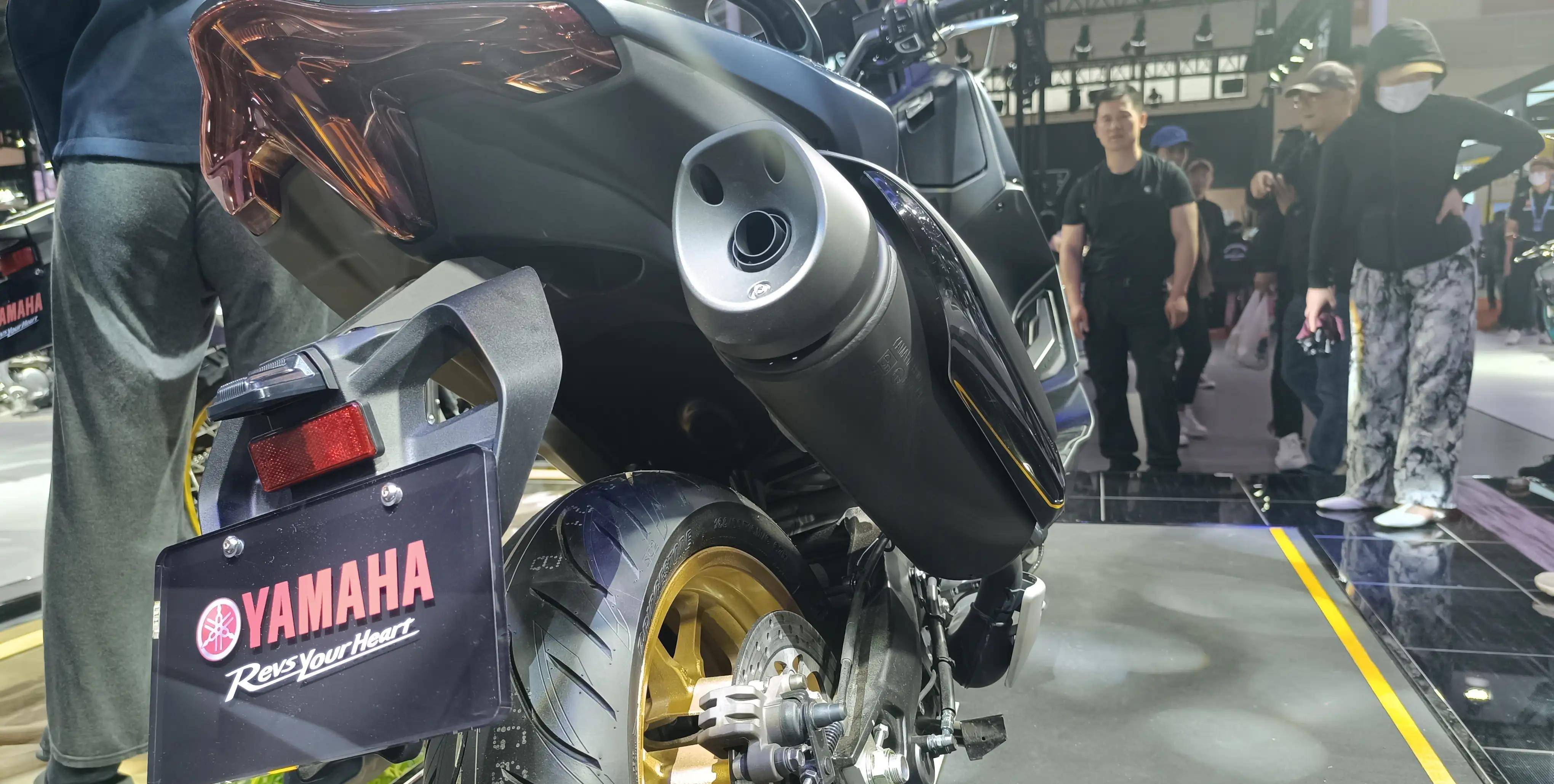 雅马哈tmax560降价发售,直降两万,看来双缸踏板车也要开卷了_搜狐汽车