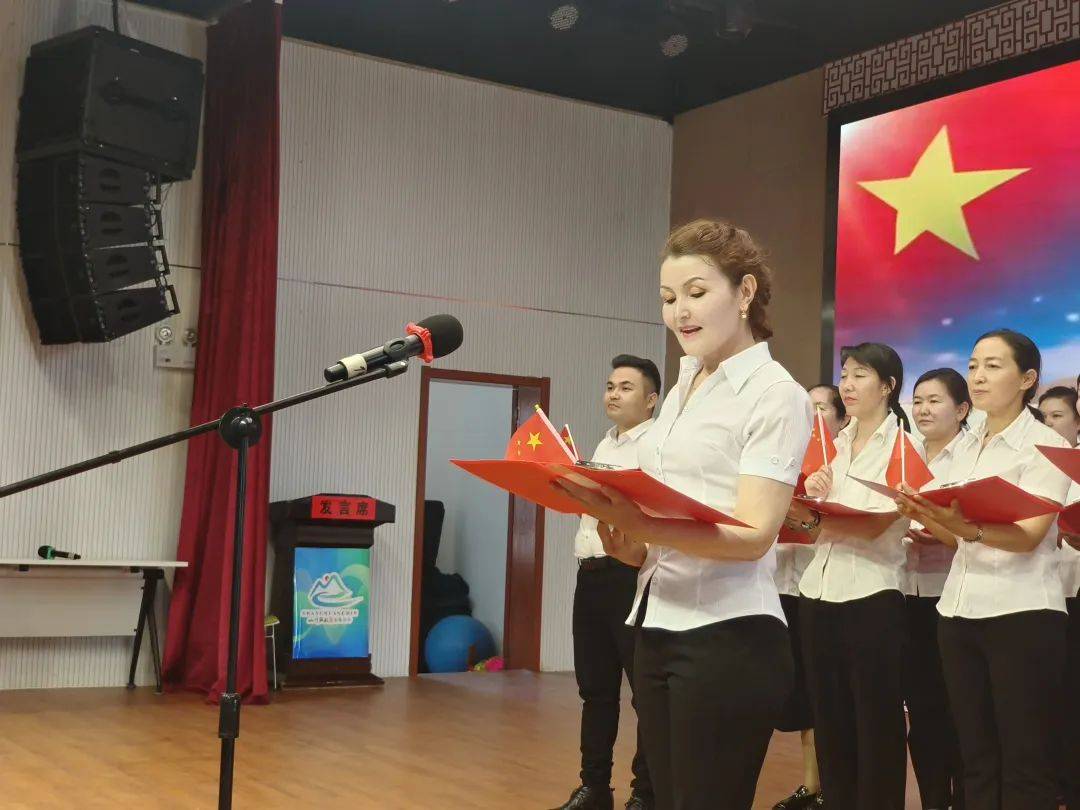 【争做小小石榴籽】——额敏县第二中学铸牢中华民族共同体意识主题