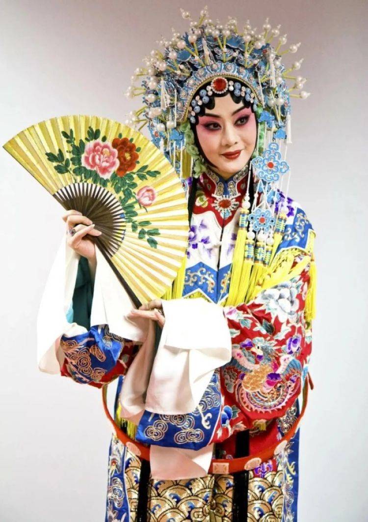 我的京剧情结_李胜素_艺术_表演