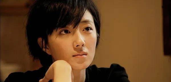 从文艺女神到销声匿迹,"益达女孩"桂纶镁,到底经历了什么?