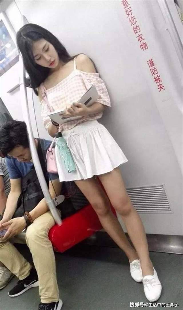 地铁"咸猪手"竟如此嚣张_女性_行为_衣着