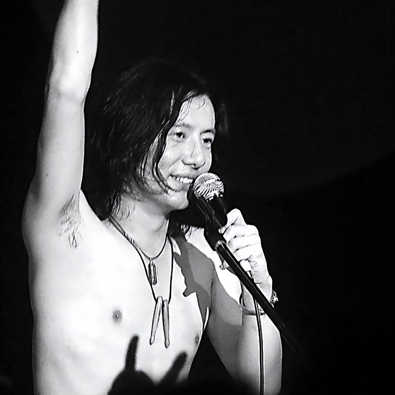 郑钧"热爱"北京演唱会:摇滚的内核是真诚与自由,今日预售开启_音乐