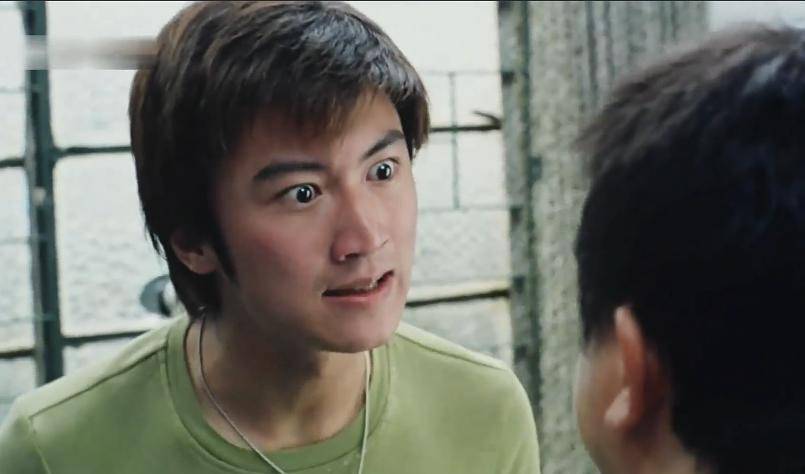 孝顺的谢霆锋:18岁替父母还债,成名后在香港为爸妈买千万豪宅_谢贤