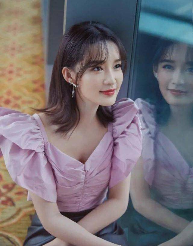 邓伦李沁?情头石锤?不太可能,纯属巧合吧?_网友_背景_头像