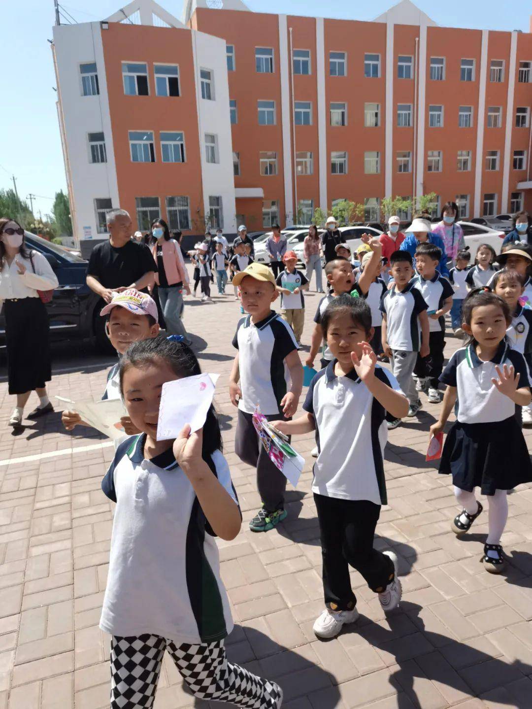 内蒙古通辽市科尔沁区铁路第二小学与第一幼儿园开展双向幼小衔接活动