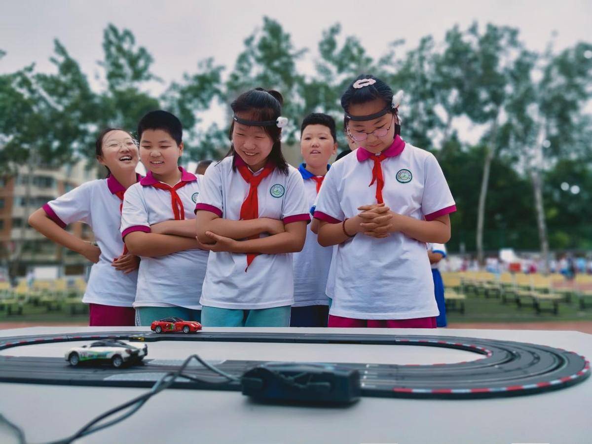 爱上科技, 乐享童年,石景山区爱乐实验小学举办科技嘉年华迎接六一