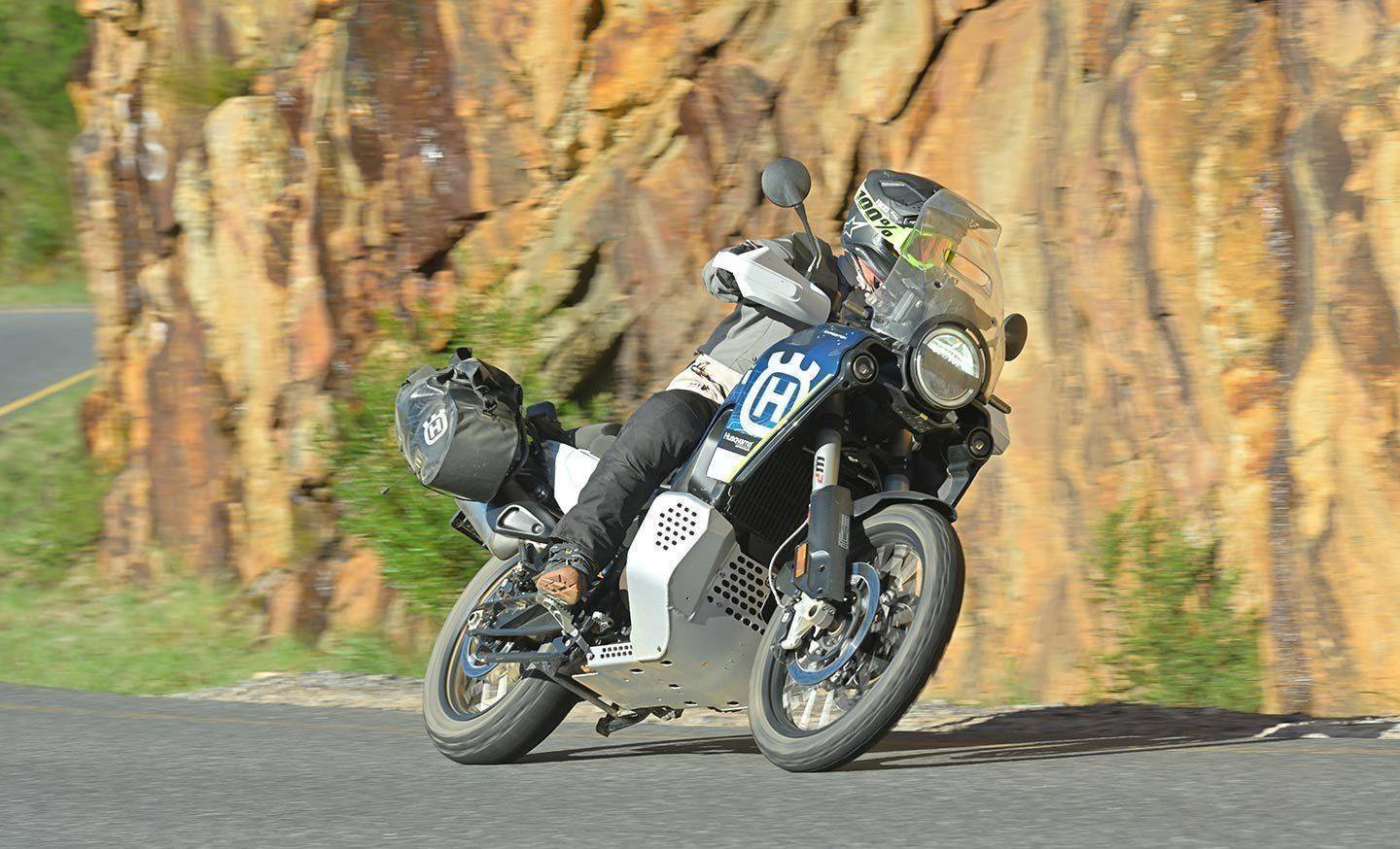 98!胡斯瓦纳norden901北京摩展震撼发布,又一款摩旅利器!