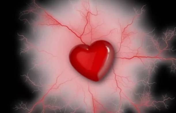 脸上若出现这"迹象"可能是心脏在向你求助_血管_牙齿_表情