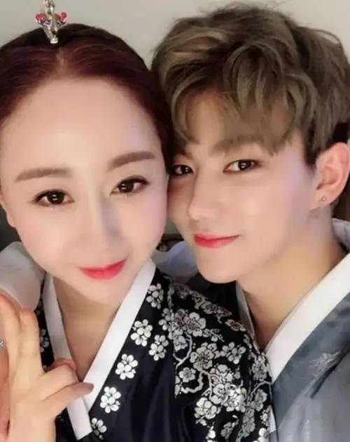 史上最抠门明星人妻咸素媛:开冰箱不能超过3秒,晚7点之前不开灯_陈华