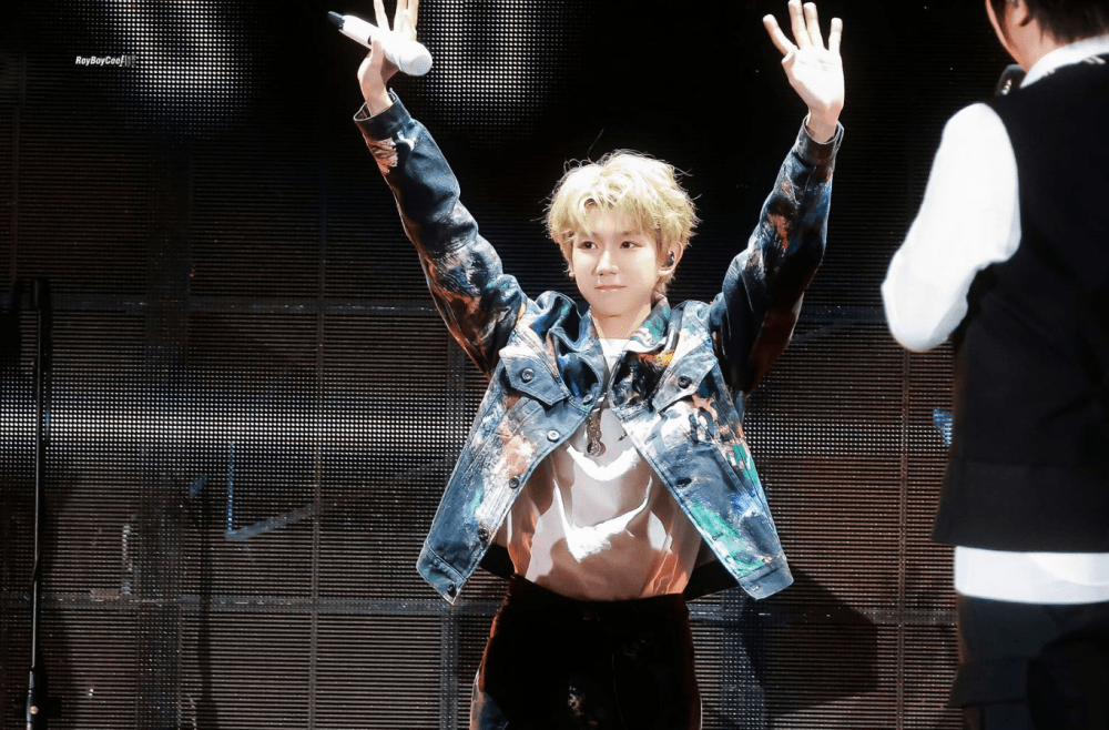 王源五月天鸟巢演唱会合唱《如果我们不曾相遇》,被曝紧张到发抖_罗伊