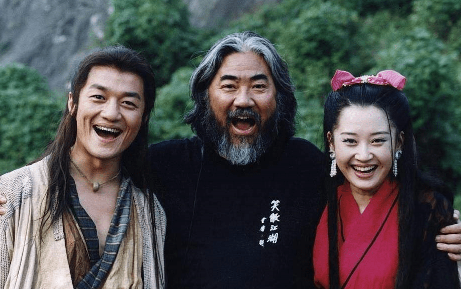 最后一个则是susiewu,刚开始说她是一名身价百亿的女企业家,但李亚鹏