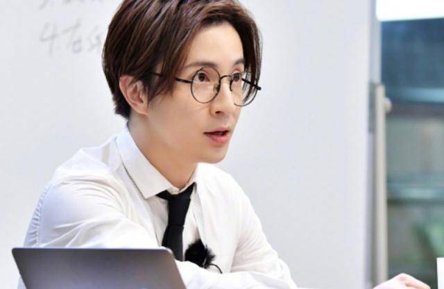 复婚三年后,高磊鑫还是当初美丽的模样,薛之谦早已模样大变!