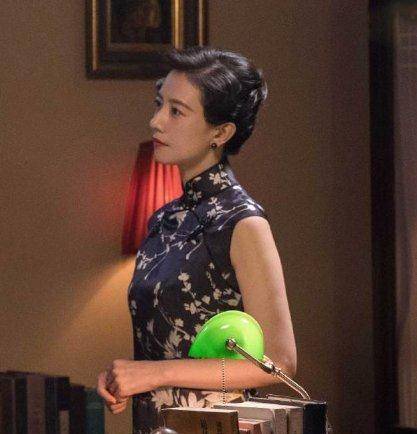 高圆圆新路透,穿旗袍秀婀娜身段,你喜欢她吗?_宋美龄_网友_人物