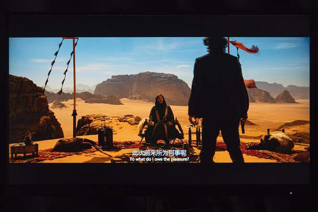 《疾速追杀4》,片中有不少明暗高反差的场景,在hkc神盾mg24q观看的话